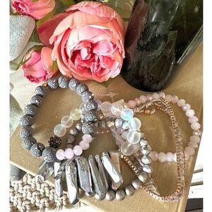 Gorgeous bracelet set